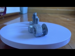 Comment utiliser le boulon et l'écrou du garde-corps